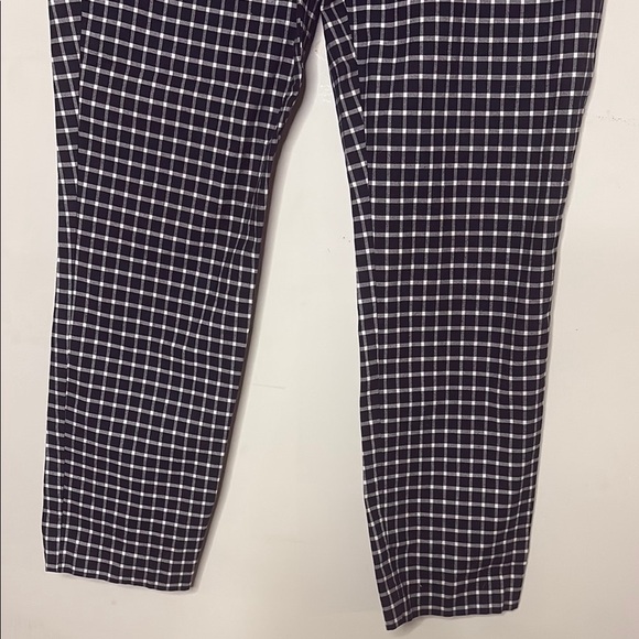 LOFT - Picture 4 of 10